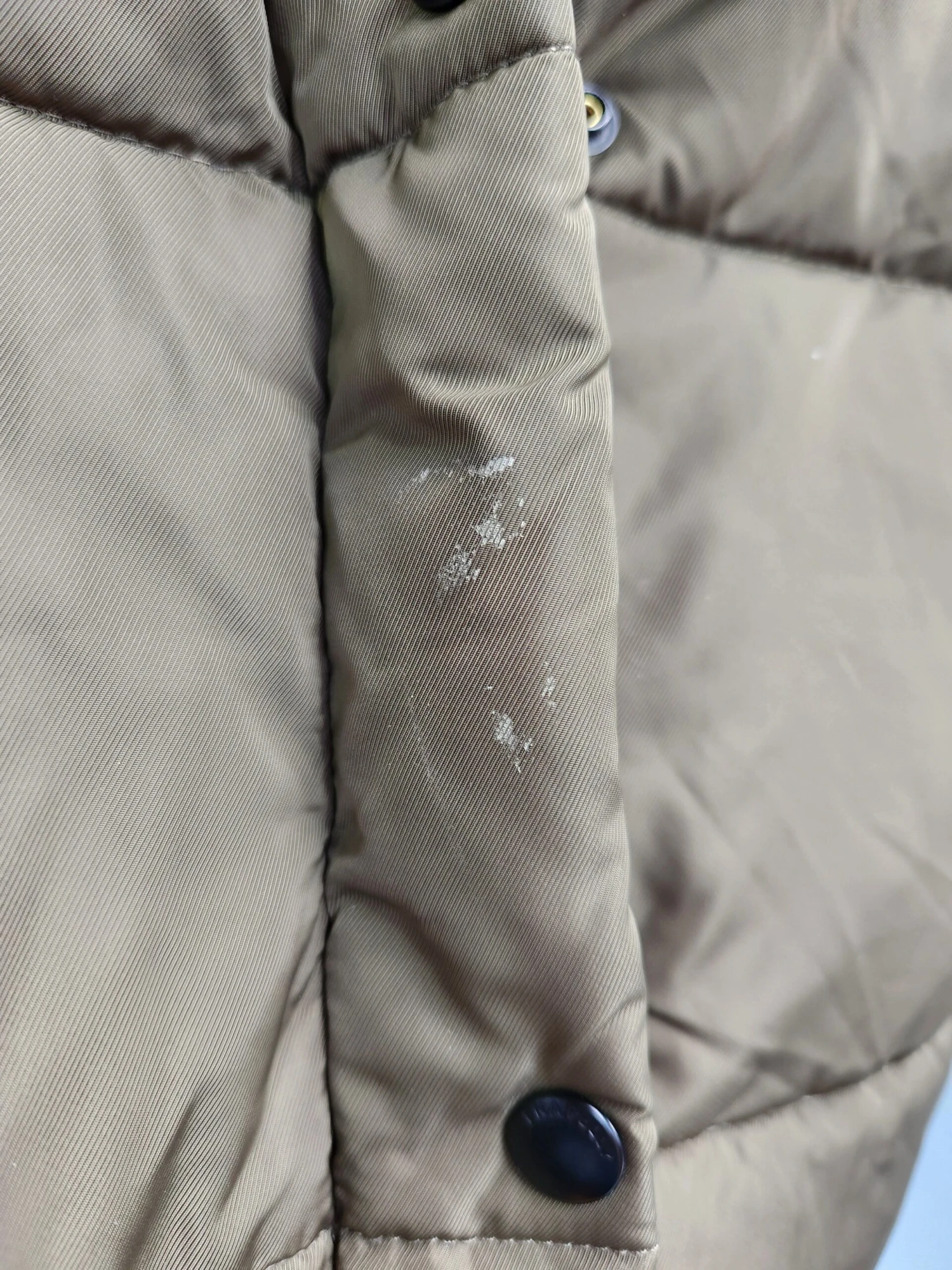 Cropped Khaki Puffer 3 Cropped Khaki Puffer - Image 3