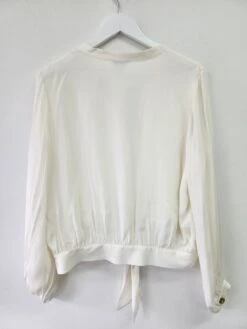 Ivory Katia V-neck Shirt -Gunsn Styles 20230207 111854