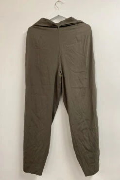 Silk Bronze Paperbark Pants 7 Silk Bronze Paperbark Pants -Gunsn Styles BiancaspenderSilkBronzePaperbarkPants 1