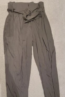 Silk Bronze Paperbark Pants 9 Silk Bronze Paperbark Pants -Gunsn Styles BiancaspenderSilkBronzePaperbarkPants 2