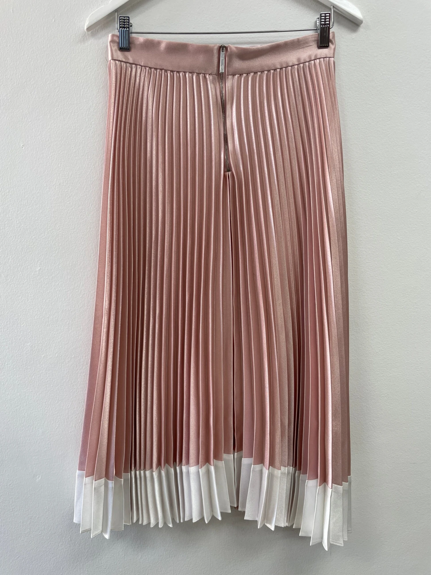 Pink Glaycie Pleated Midi Skirt 3 Pink Glaycie Pleated Midi Skirt - Image 3