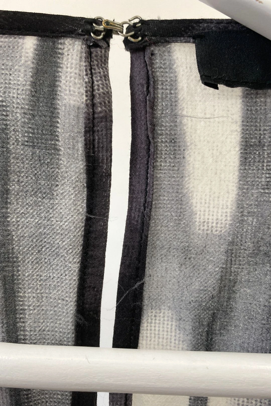 Print Abstract Mini Dress 4 Print Abstract Mini Dress - Image 4